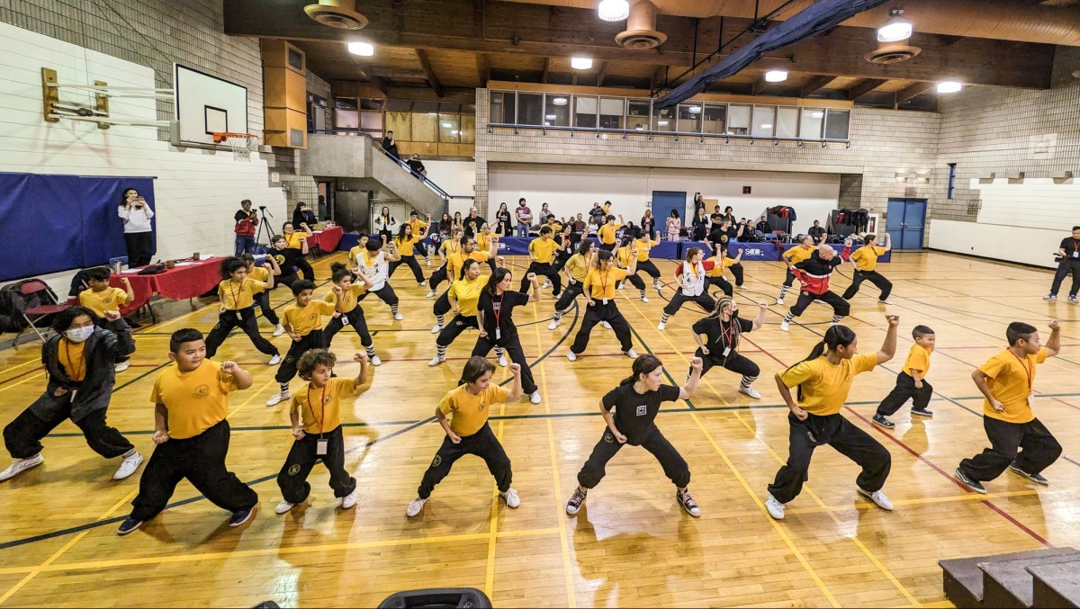 /assets/image/20231029-Shaolin-Team-Canada-Wushu-Festival-Closing-Ceremonies-Group-Wubuquan-1-162-IpUV.jpg