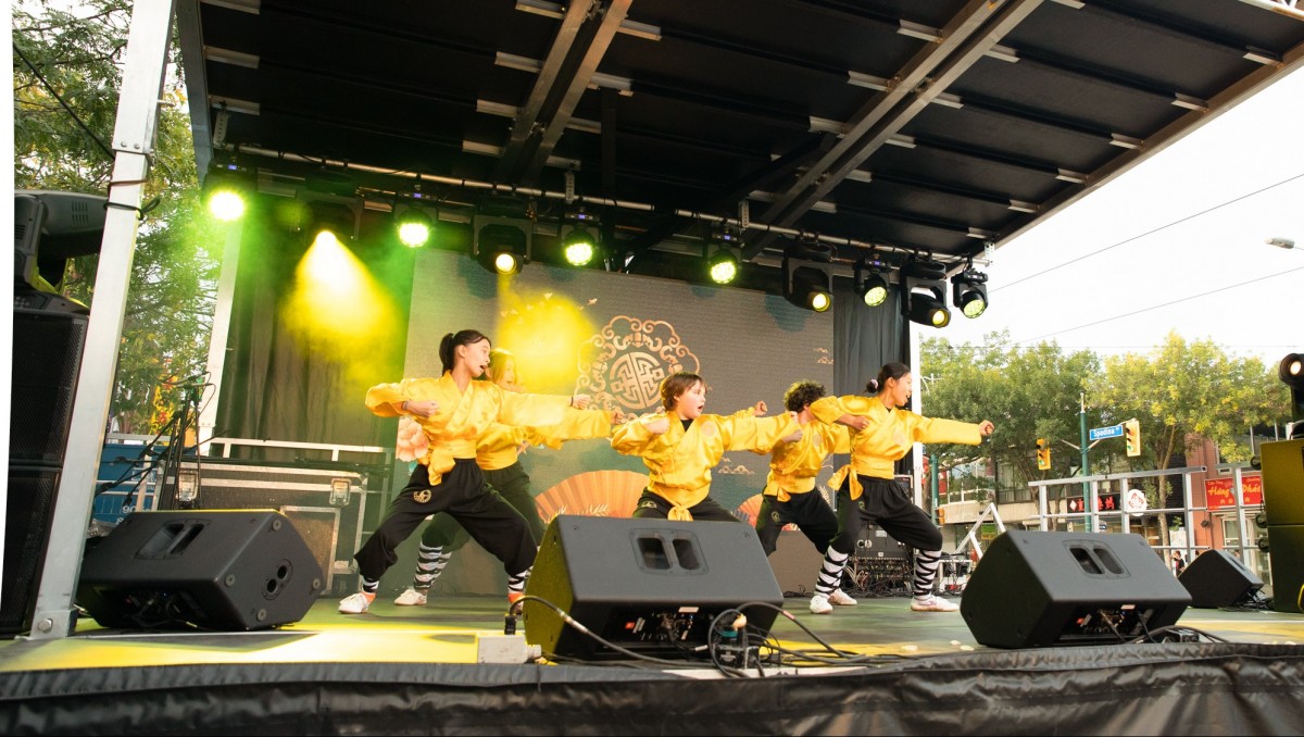 /assets/image/STQI-Shaolin-Martial-Arts-Kung-Fu-Tai-Chi-Qigong-Chinatown-Festival-034-162-82B9.jpg