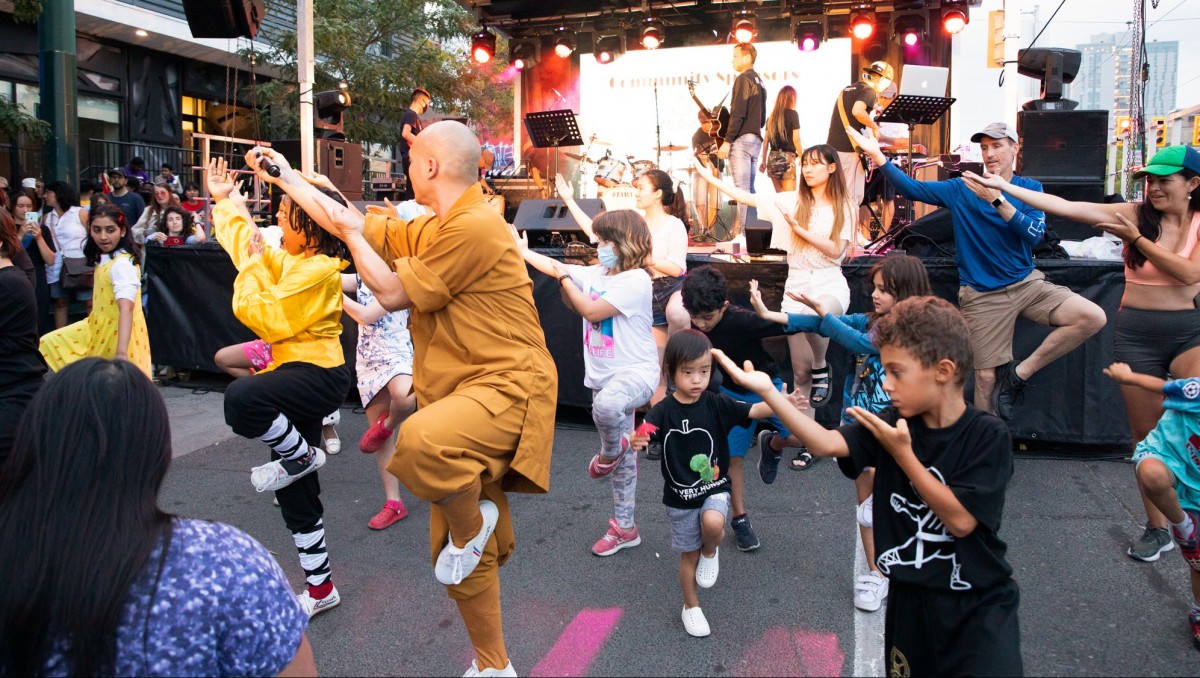 /assets/image/STQI-Shaolin-Martial-Arts-Kung-Fu-Tai-Chi-Qigong-Chinatown-Festival-150-162-o49D.jpg